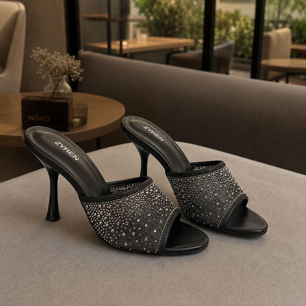 AMYRA - BLACK