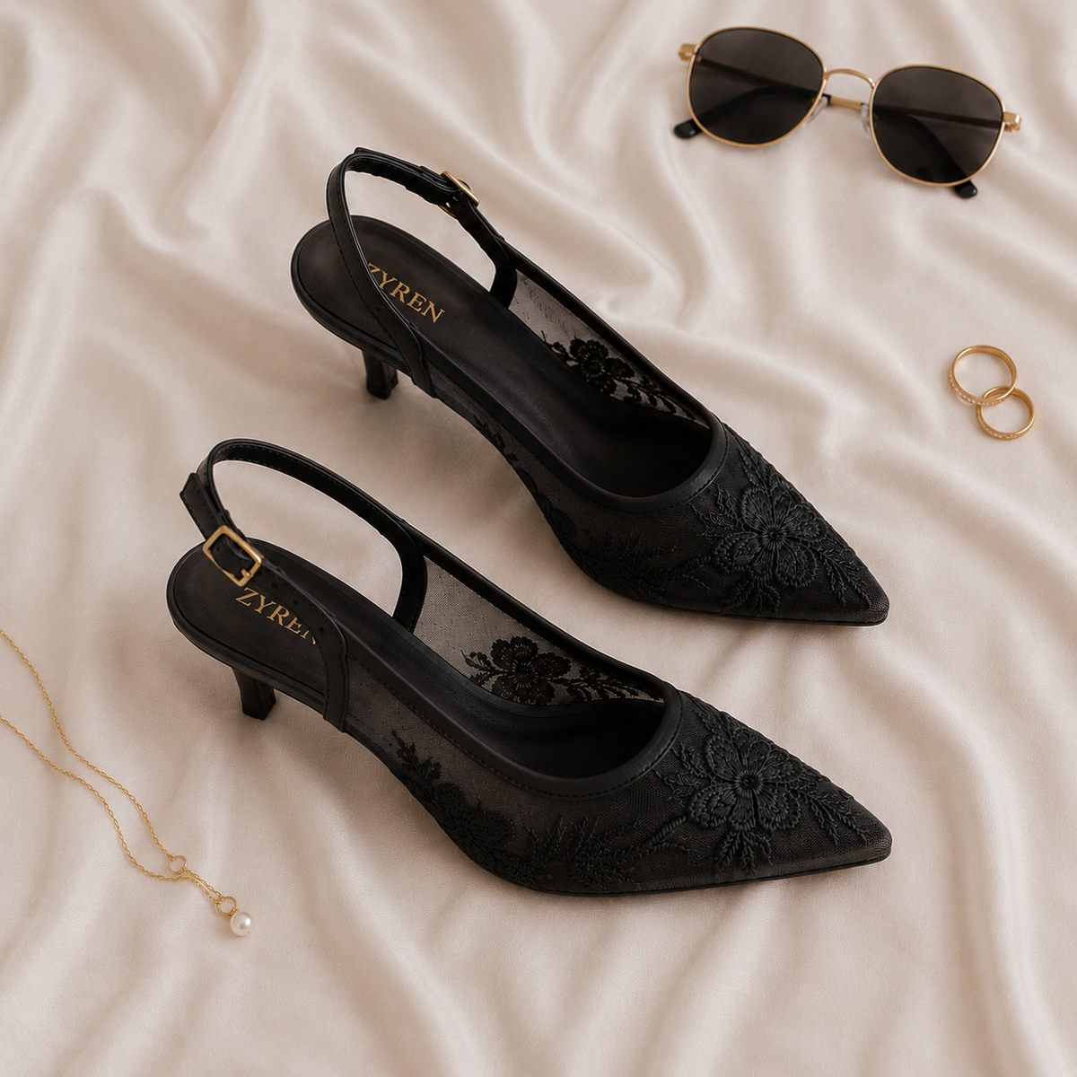 RIYA - BLACK