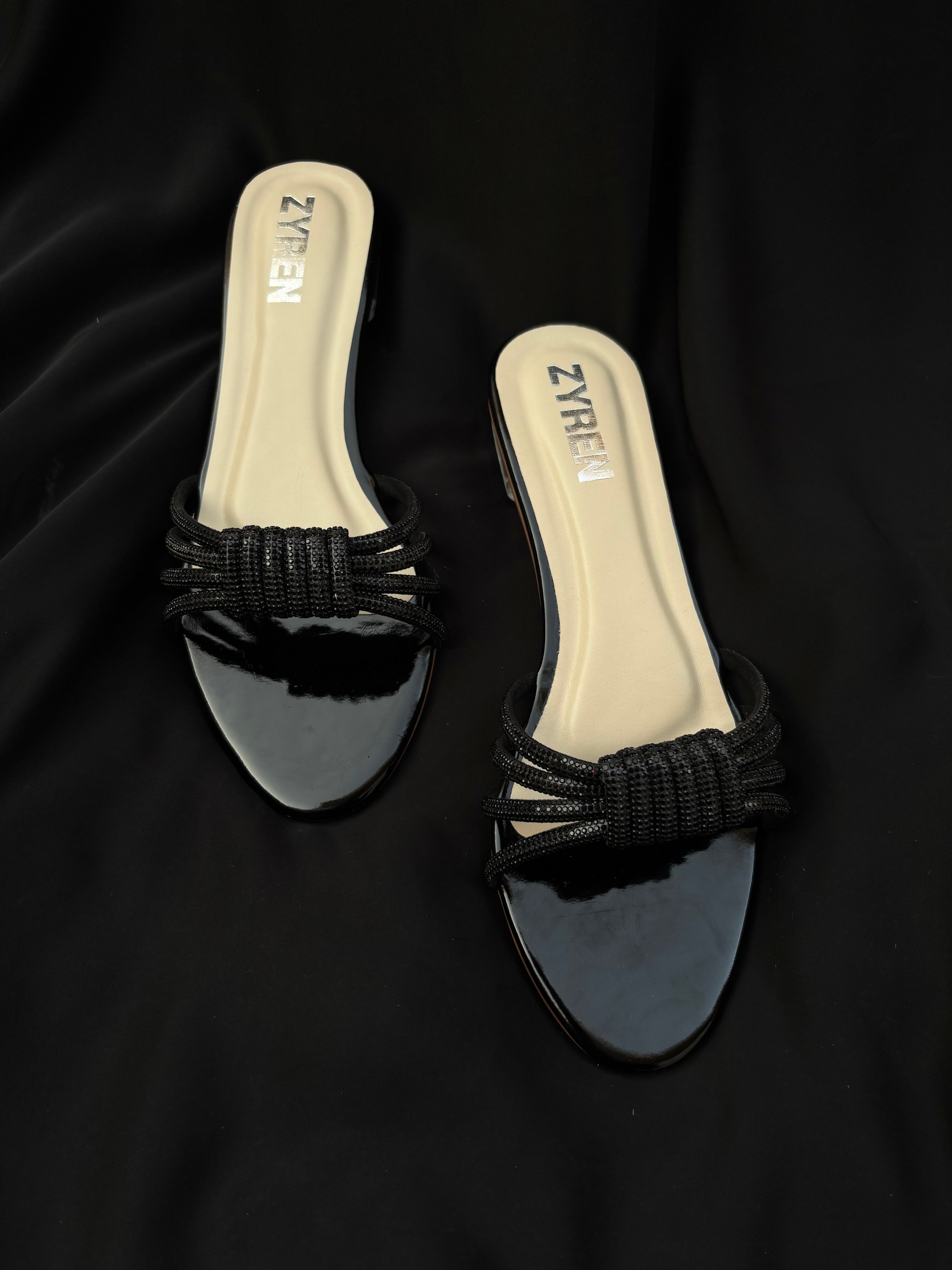 ELENOR - BLACK